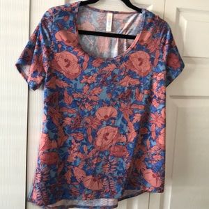 Lularoe classic tee